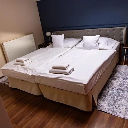 Tarnoca Kuria Couette-café 4*