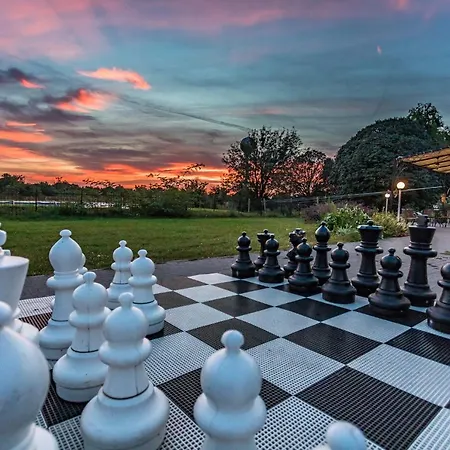 Tarnoca Kuria Bed & Breakfast